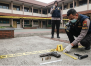 penemuan 995 senjata api di lingkungan Sekolah Harapan Ibu