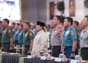 Kumpulkan 800 Perwira Tinggi di Istana, Presiden Prabowo: Masuk TNI-Polri Boleh Berkacamata, Asalkan Pintar